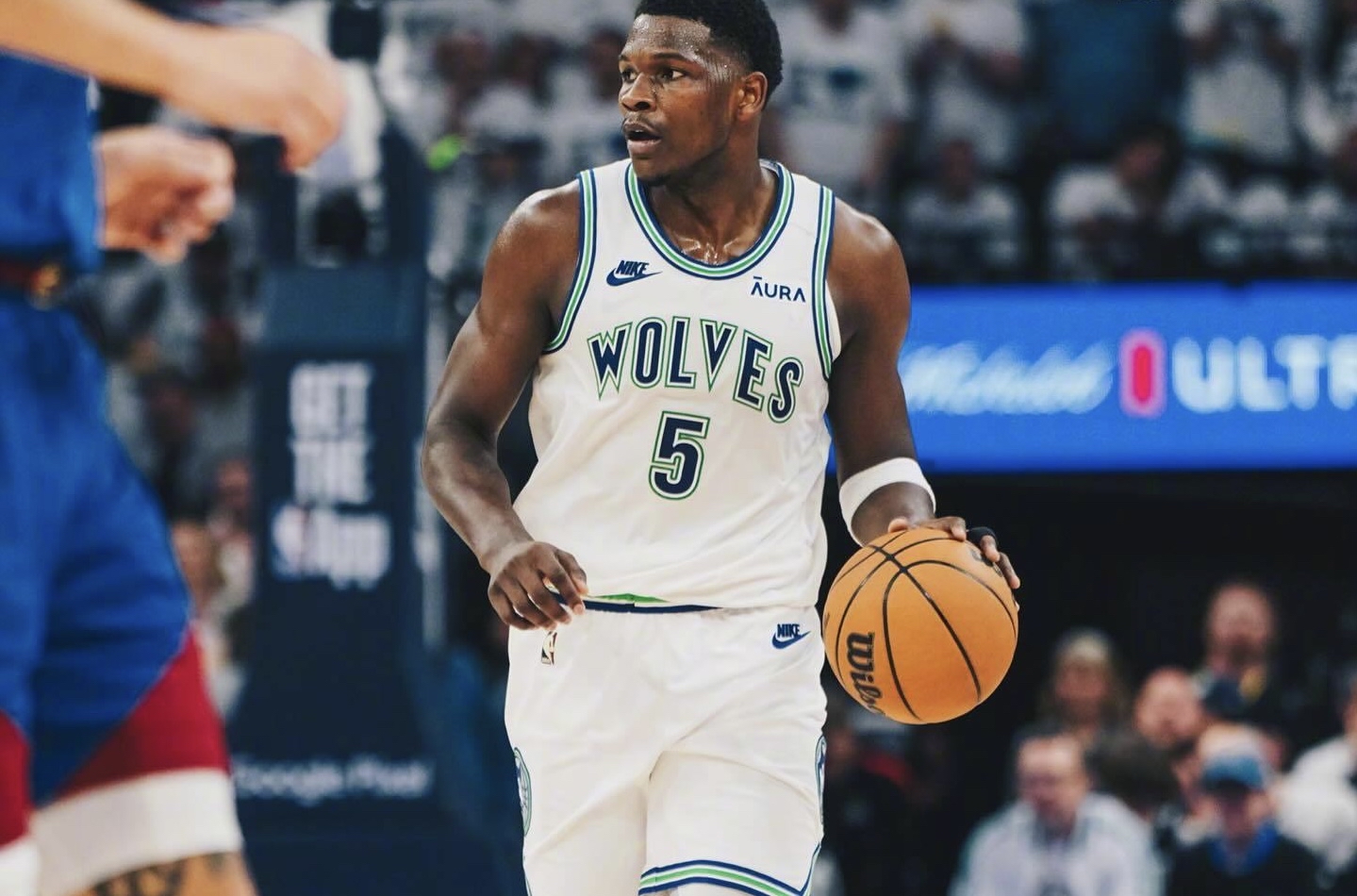 天博app官方-里程碑夜明尼苏达森林狼篮板制胜，社区盾赛前刷纪录，悬念犹存，资深球员宣示担当