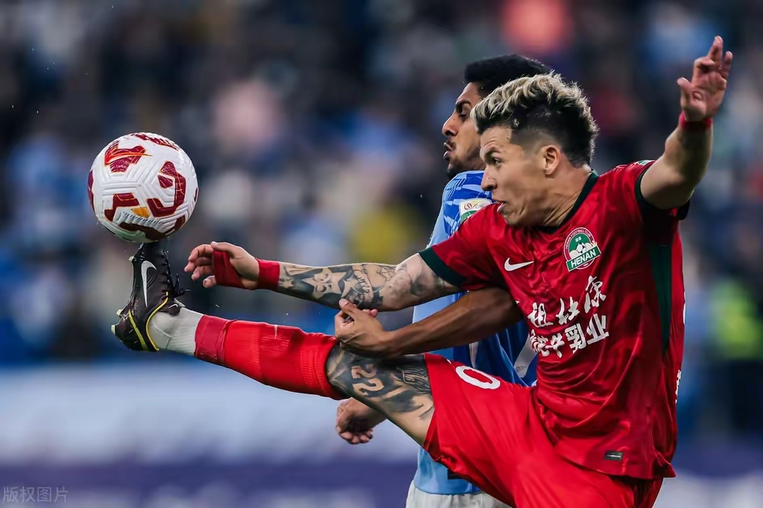 天博app官方-中超今晨走向成谜；密尔沃基雄鹿伤情更新；媒体盛赞；年轻球员得到机会