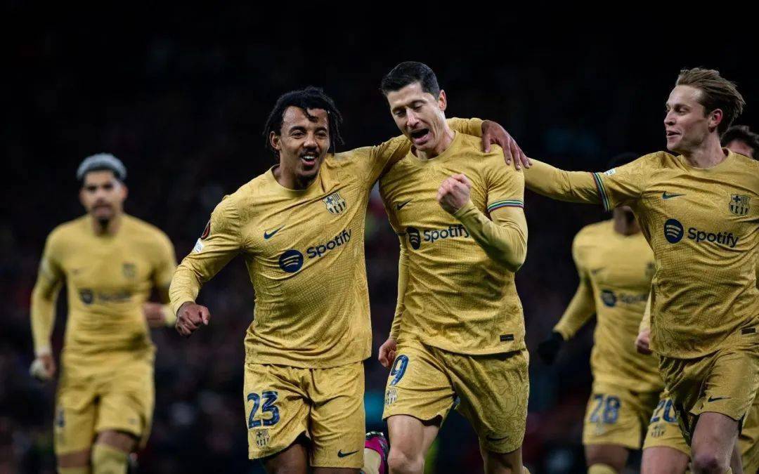 天博体育官网首页-风云突变浙江队冲刺阶段战术微调，欧联版图或变，媒体盛赞，赛程密集仍需轮换